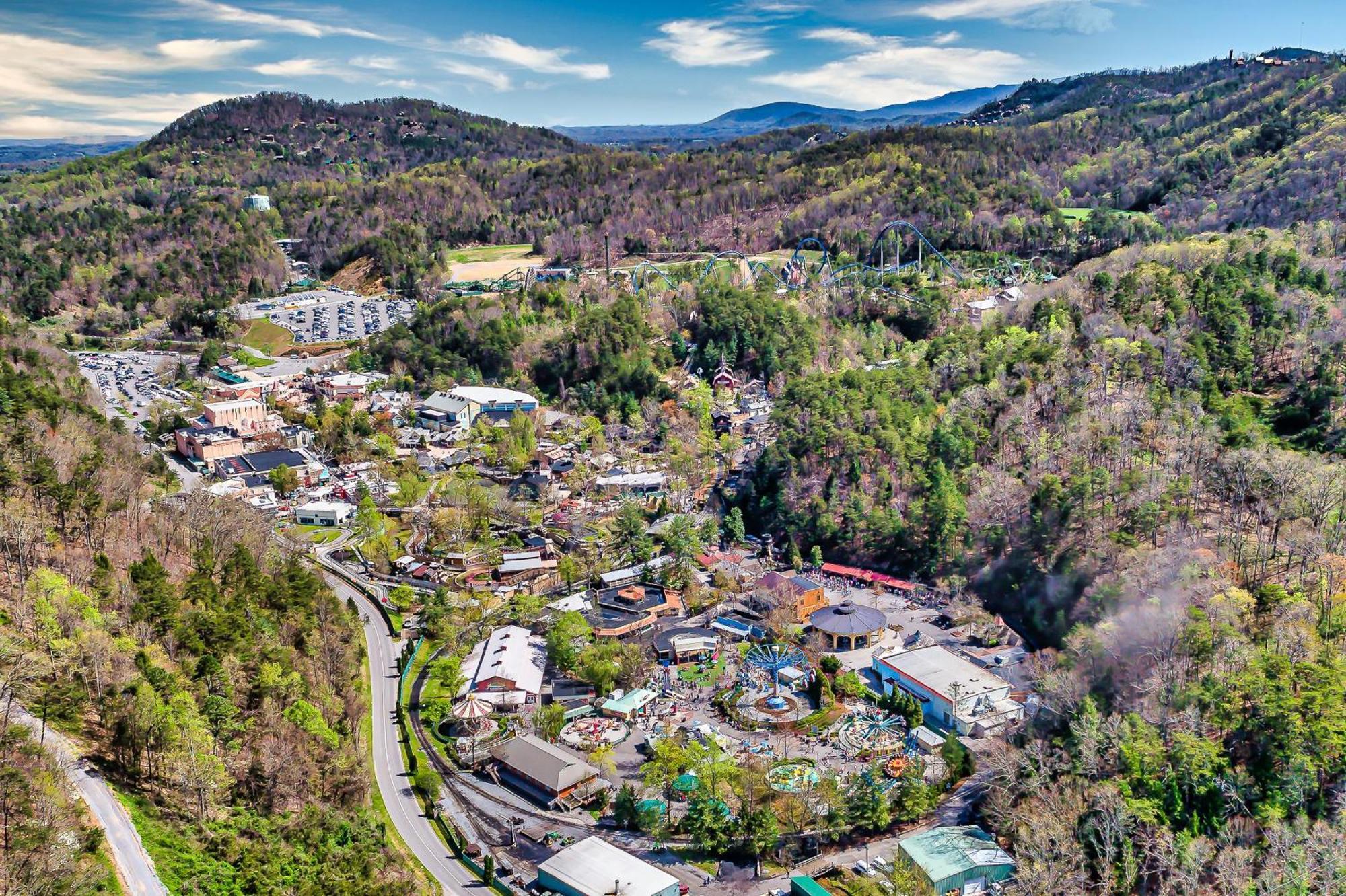 Epic Mountain Views, Hot Tub, Game Room, Sleeps 10 Sevierville Buitenkant foto