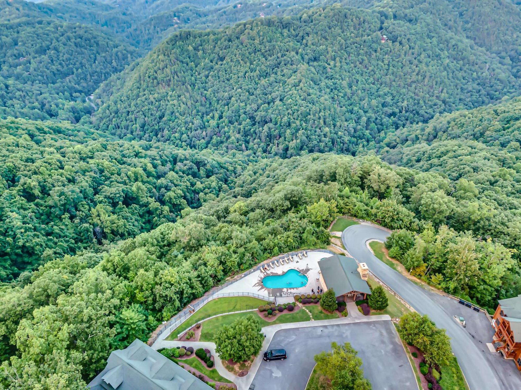Epic Mountain Views, Hot Tub, Game Room, Sleeps 10 Sevierville Buitenkant foto
