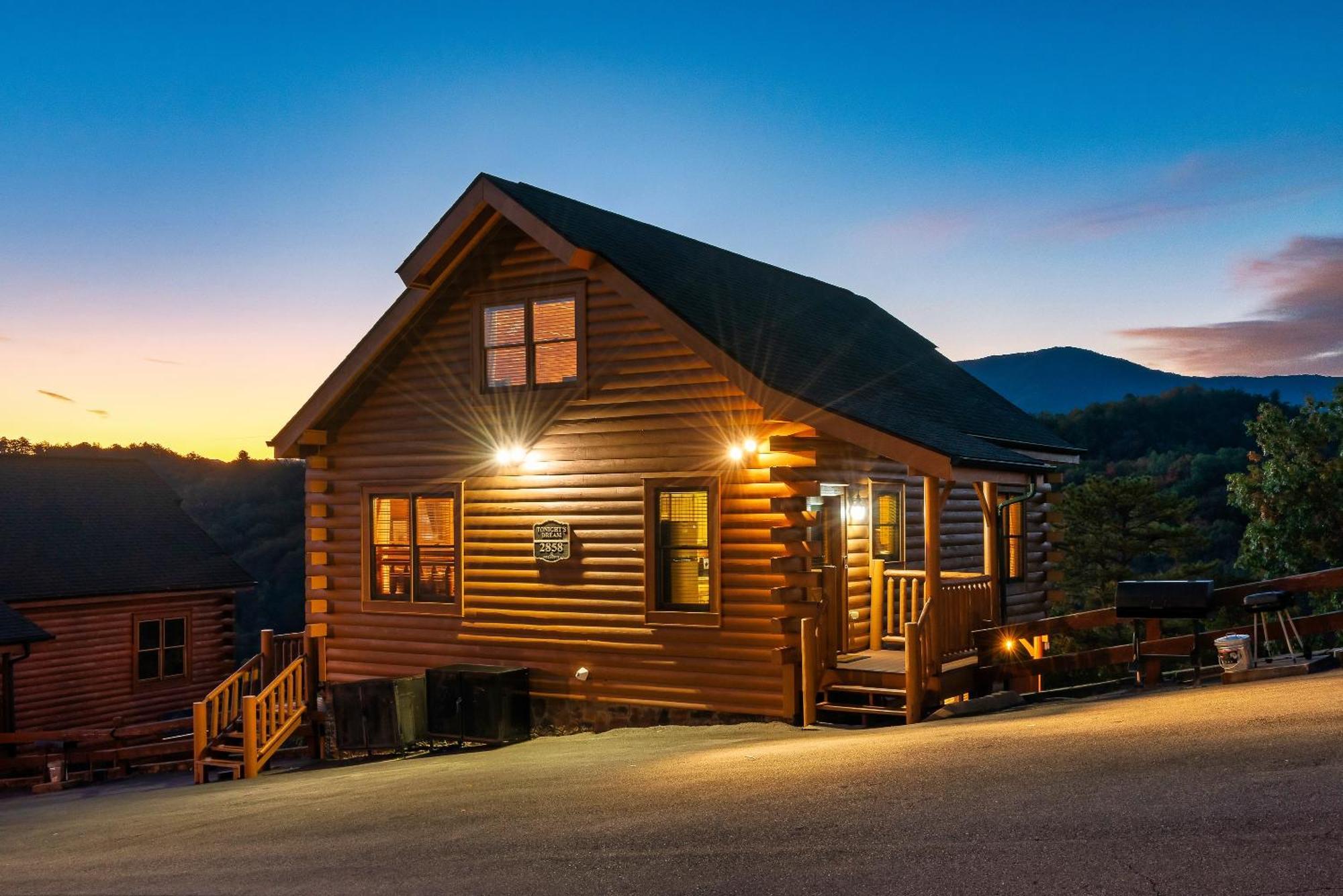 Epic Mountain Views, Hot Tub, Game Room, Sleeps 10 Sevierville Buitenkant foto