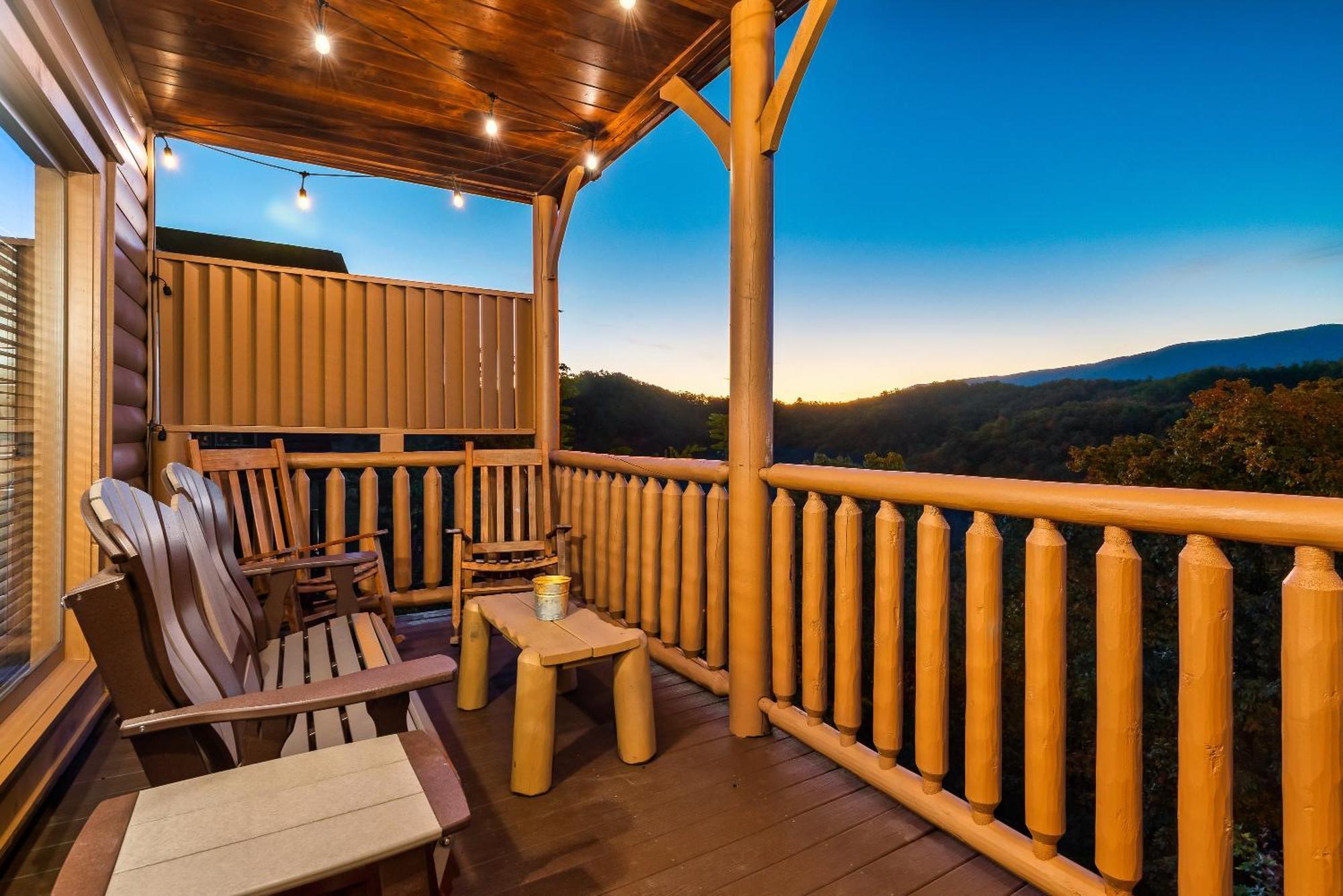 Epic Mountain Views, Hot Tub, Game Room, Sleeps 10 Sevierville Buitenkant foto